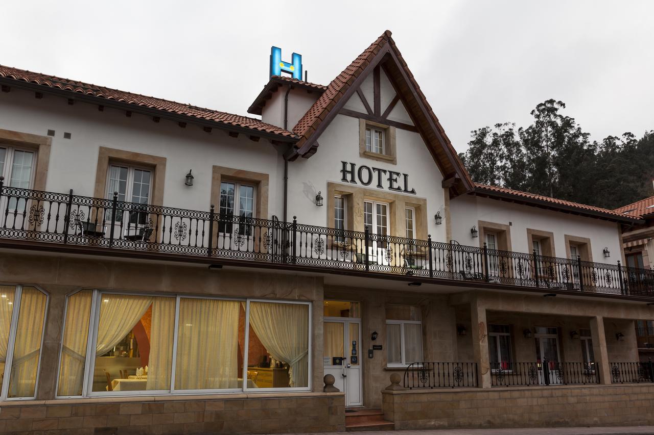 Hotel La Terraza De Puente Viesgo Luaran gambar
